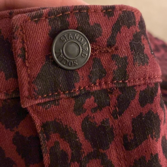 ***NWT*** SOCIAL STANDARD MID-RISE ANKLE SKINNY JEANS SIZE 16 - Picture 10 of 11